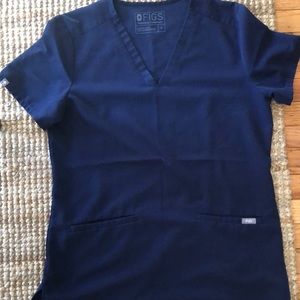 Figs Casma Scrub top